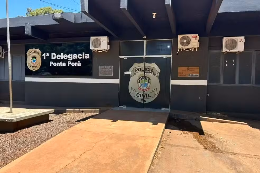 Mulher morre atropelada na BR-463; marido é preso em Ponta Porã