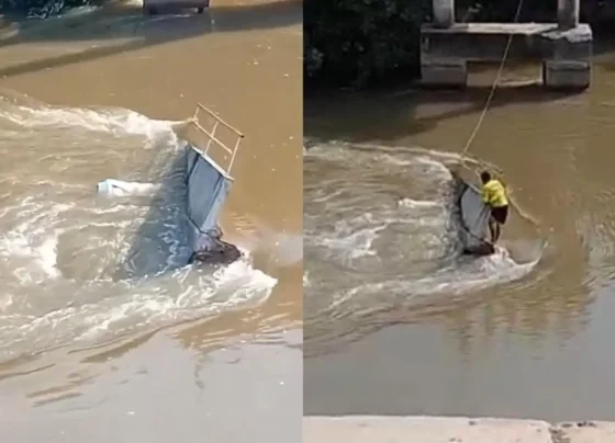 Ponte cedeu no momento em que caminhão fazia a travessia sobre o Rio Taquari - Foto: Redes sociais