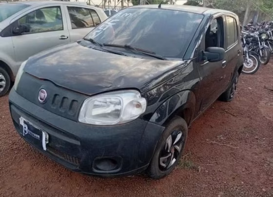 Fiat Uno está entre os carros disponíveis no leilão do Detran-MS - Foto: Divulgação