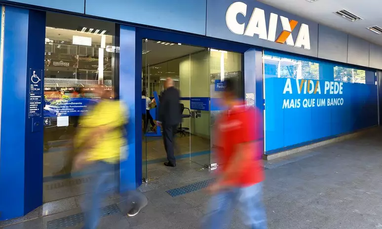 Funcionários da Caixa entram em greve; BB tem paralisações nesta quinta