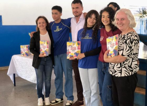 Alunos da Reme lançam livro sobre história da Capital 