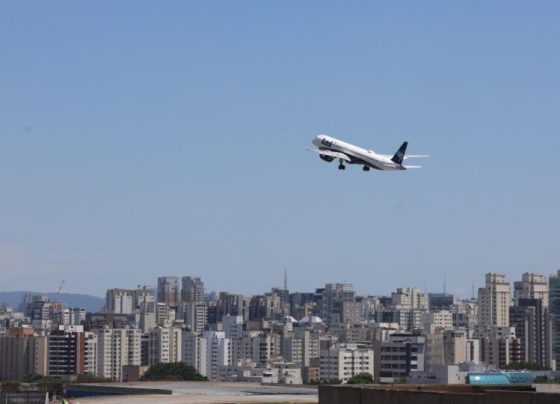 Anac decide que passageiro poderá arcar com alimentação por voo atrasado para posterior reembolso