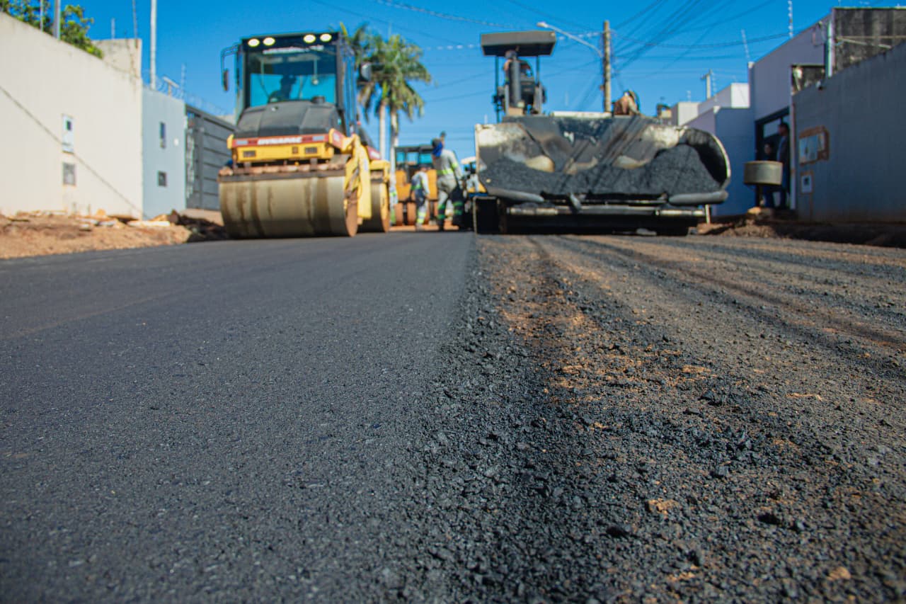 Prefeitura de Campo Grande inicia asfalto em vilas com aporte milionário