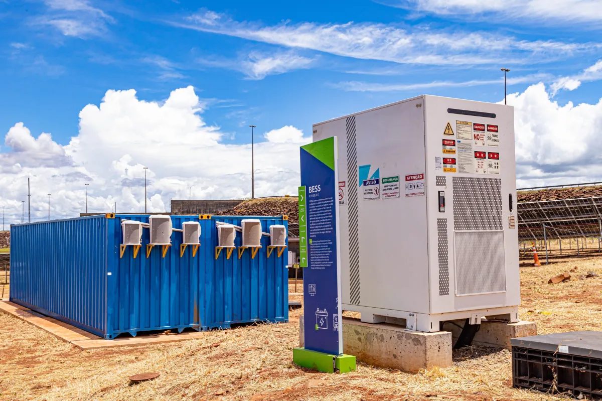 Armazenamento de energia no brasil vai além das baterias de lítio