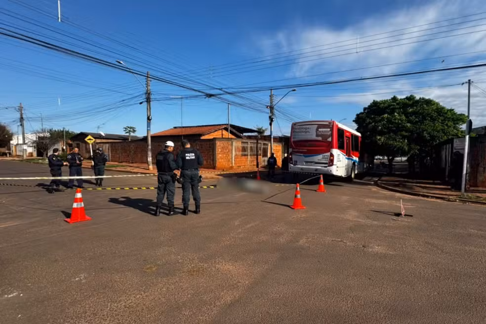 Motociclista morre após colisão com ônibus em Campo Grande