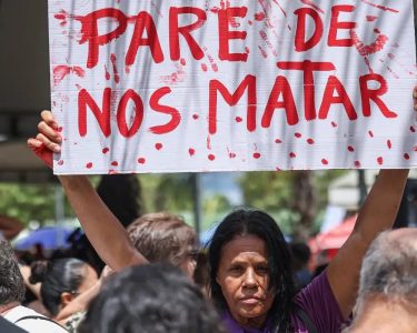 Entidades denunciam agressões às mulheres que disputam cargos