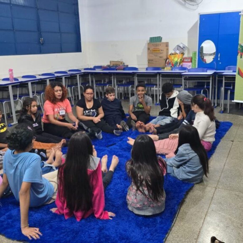 Escola municipal encerra Semana do Brincar com lançamento