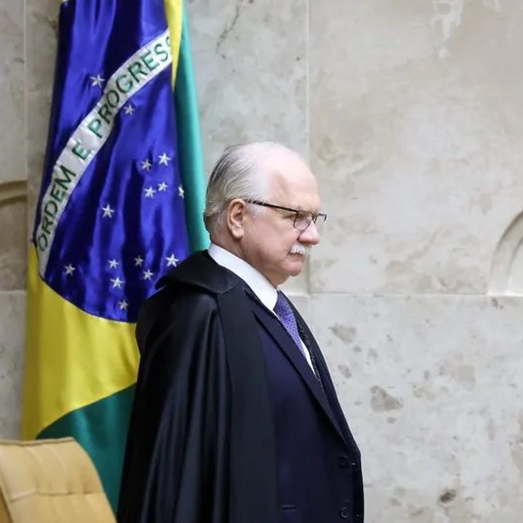 Fachin completa um ano como presidente do STF em meio a turbulências