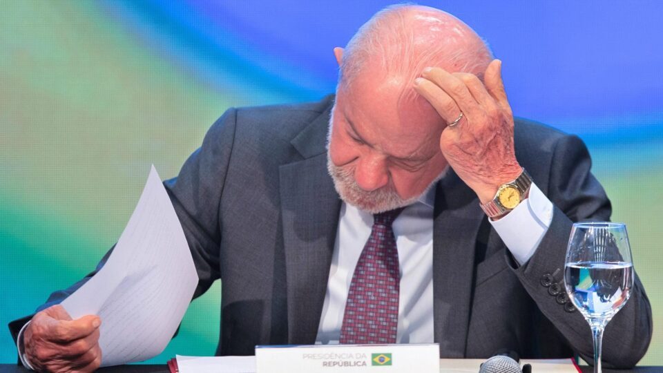 Governo Lula planeja crédito bilionário para clubes de futebol
