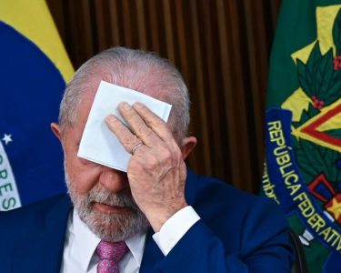 Governo Lula estuda banir bets mas enfrenta risco de prejuízo bilionário