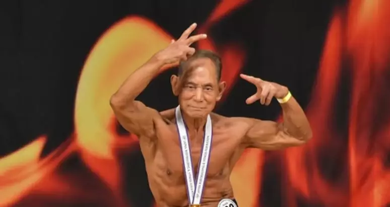Japonês de 90 anos vence campeonato de fisiculturismo