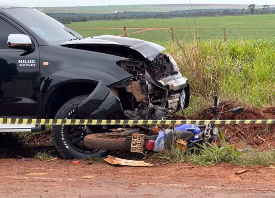 Motociclista morreu após colisão com caminhonete na MS-141, em Ivinhema - Foto: Jhonny Cabral