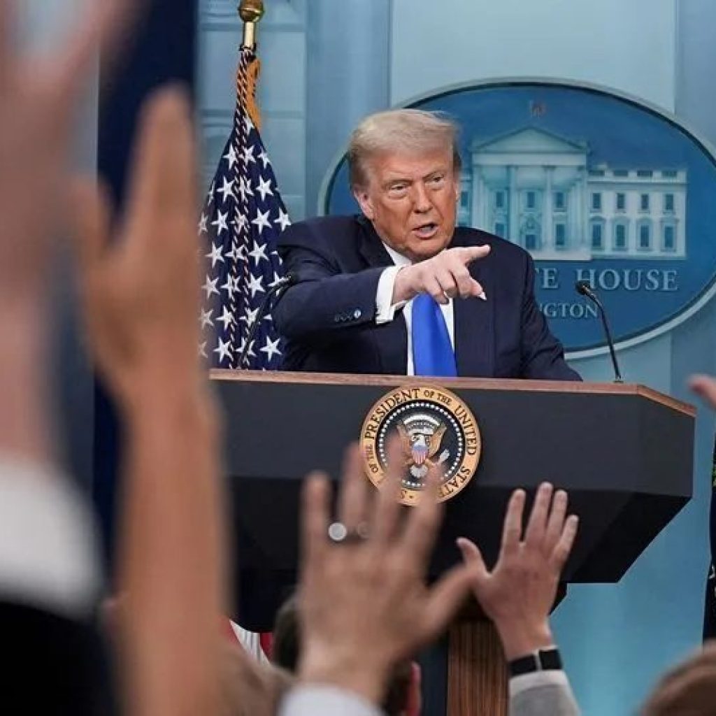 Juiz manda Trump liberar acesso da CNN, MS NOW e Politico à Casa Branca