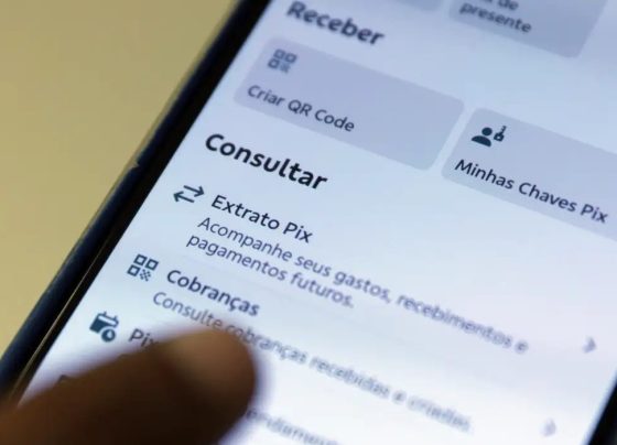 Número de transações com Pix caem 10% após proibição de bets
