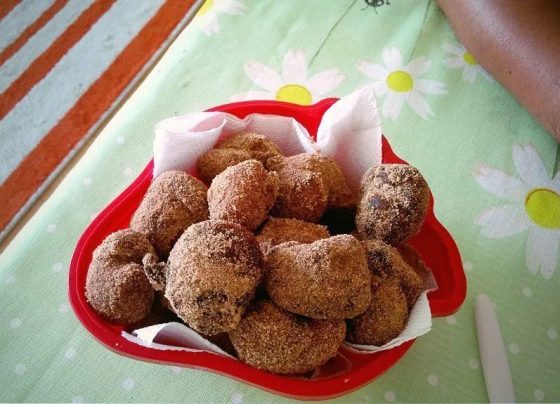 O segredo do bolinho de chuva está na quantidade certa de óleo; saiba como fazer