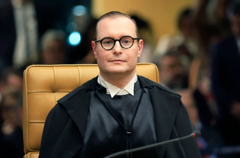 Zanin prorroga votação até 19h em todo o país no segundo turno