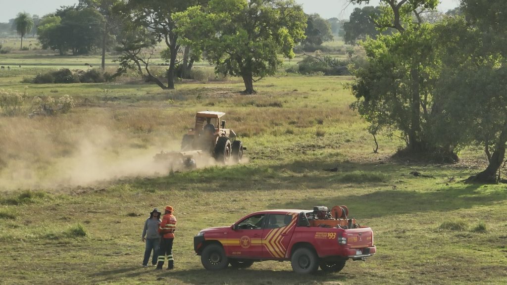 Equipes especializadas atuam no monitoramento e atendimento de ocorrências de fogo em MS - Foto: CBMMS