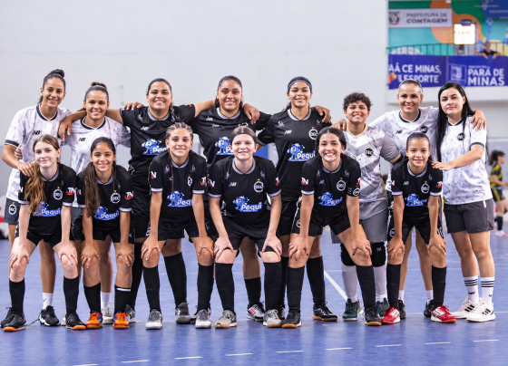 Douradina Esporte Clube está na semifinal da Taça Brasil Sub-15 de Futsal Feminino - Foto: Divulgação/Douradina EC