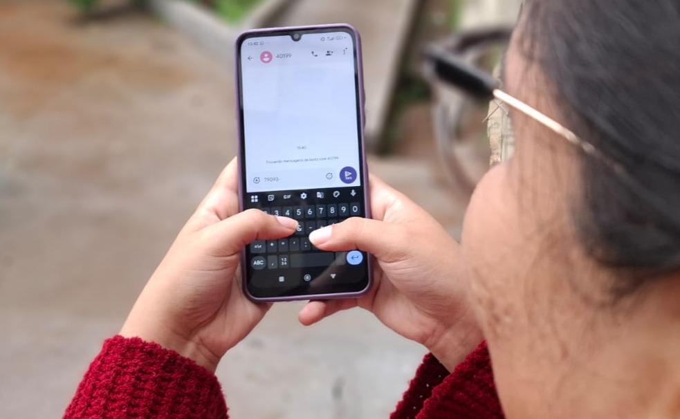 Defesa civil envia alertas de temporais por whatsapp e sms