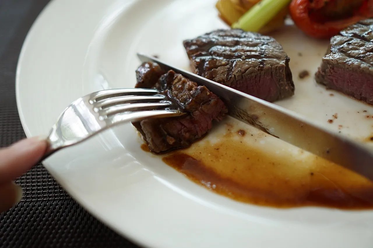 Beterraba na alimentação bovina reduz custos e duplica ômega-3 na carne