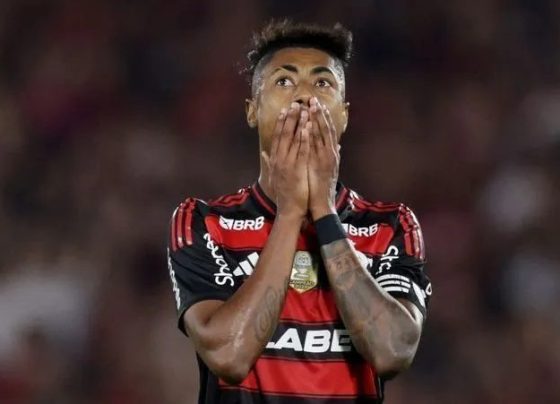 Bruno Henrique mostra abatimento após queda do Flamengo: “Difícil falar”