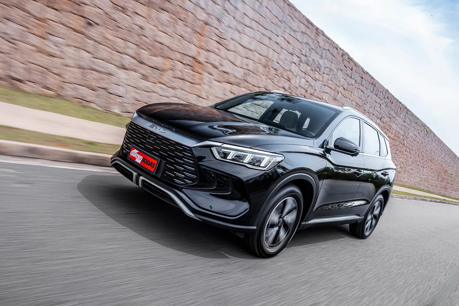 BYD Song Pro 2027 ganha desconto expressivo e fica mais barato que VW T-cross