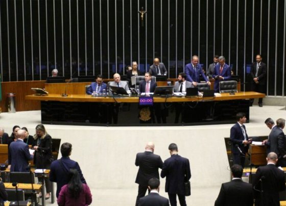 Câmara aprova perdão de dívidas do MEI e aumento do teto