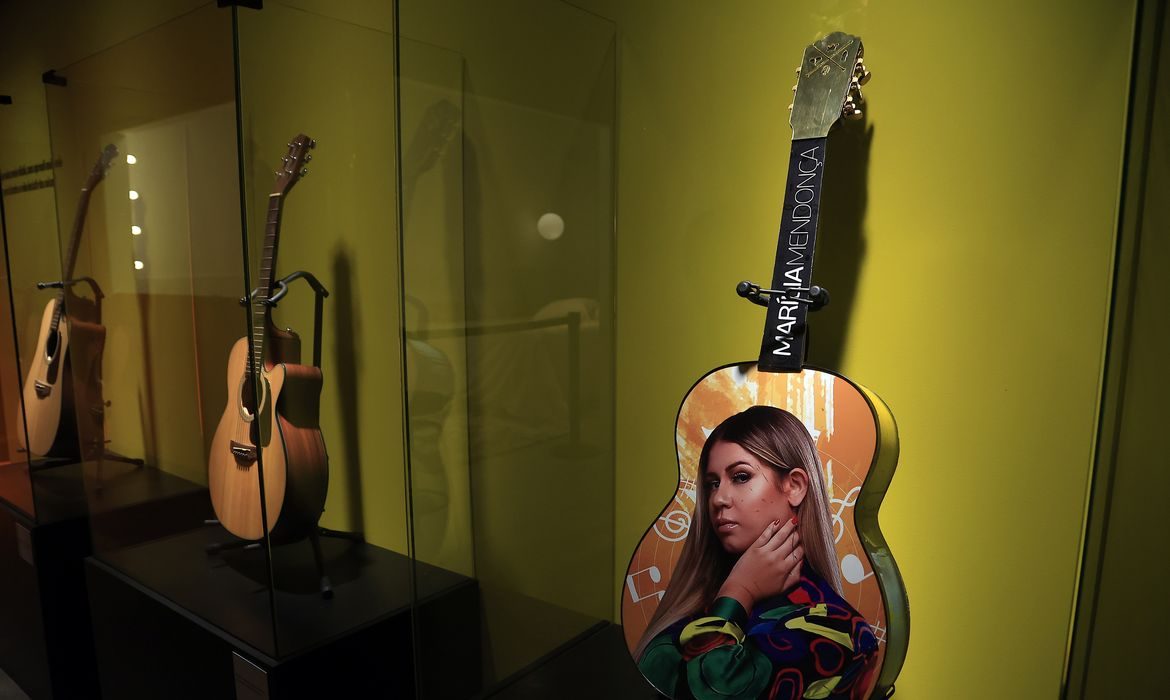 Marília Mendonça ganha exposição sensorial e imersiva no MIS em São Paulo
