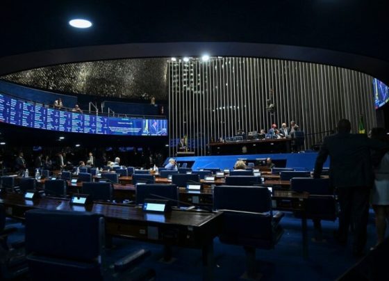 Congresso prorroga MPs de R$ 10,1 bilhões para exportadores e combustíveis