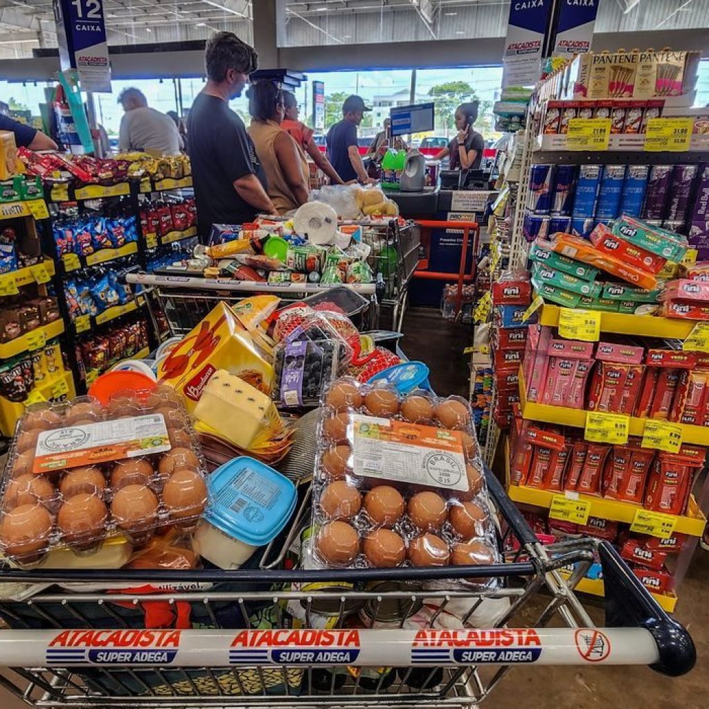 Consumo nos lares acumula alta de 2,70% até setembro, diz Abras