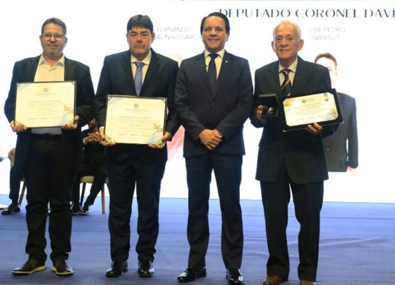 Coronel David homenageia lideranças do agro, do empreendedorismo e da assistência social