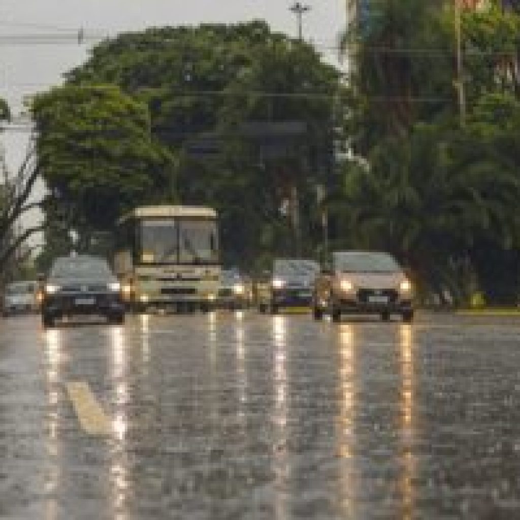 Defesa emite alerta amarelo para risco de temporais 