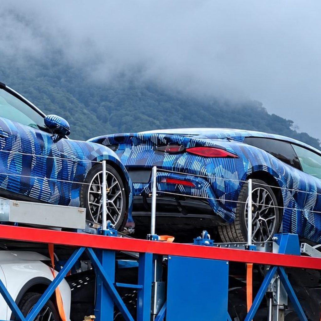 Denza Z de 1.604 cv já está no Brasil em versão cupê e conversível e recarrega em cinco minutos