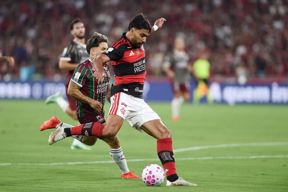 Flamengo lidera segundo turno do Brasileirão; Corinthians é o último