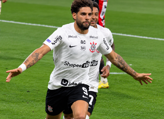 Corinthians ficou no empate por 1 a 1 com o Vitória e segue ameaçado pelo rebaixamento - Foto: Reprodução de TV/Jogada10
