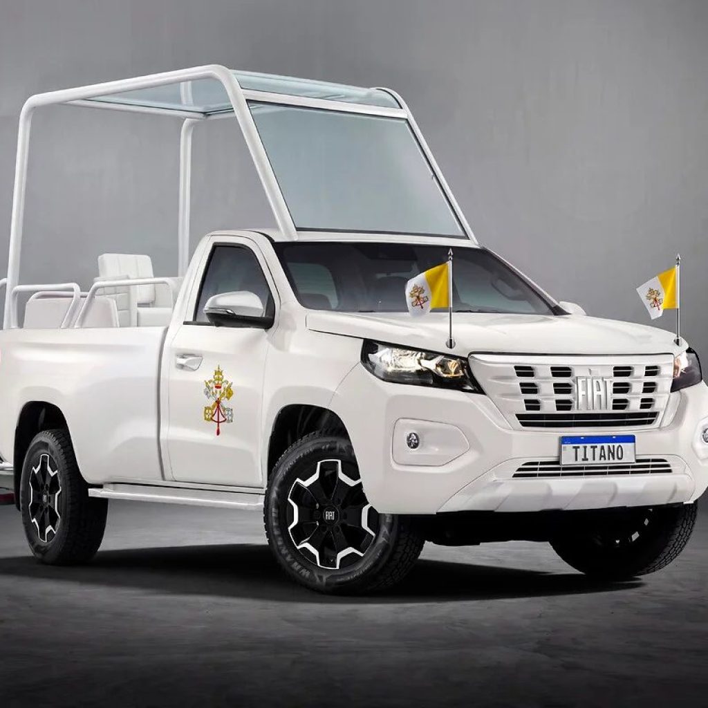 Fiat Titano ganha inédita cabine simples para virar papamóvel no Uruguai