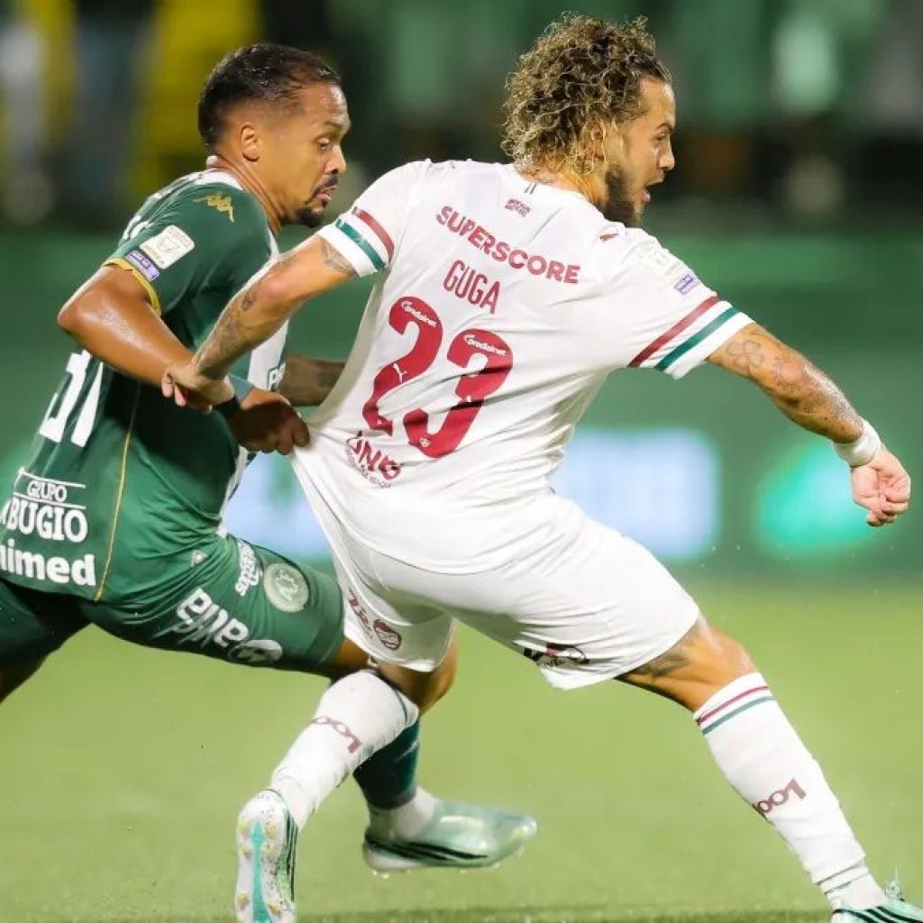 Fluminense decepciona e perde para a lanterna Chapecoense no Brasileirão