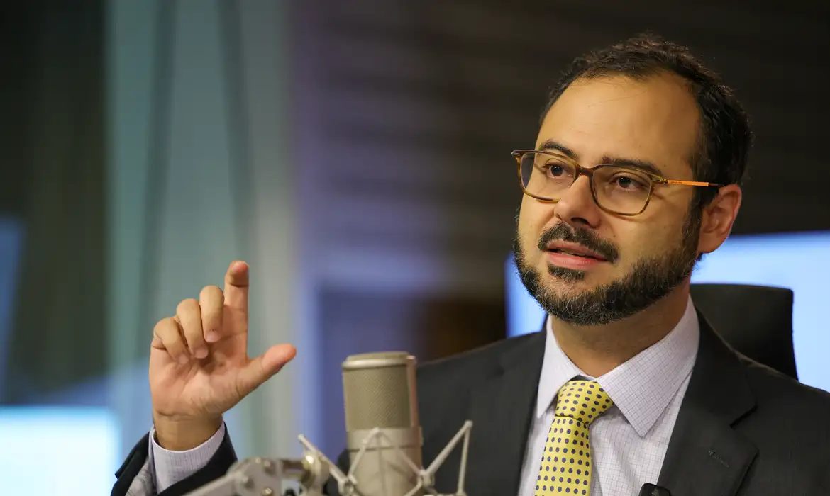 Governo emite alerta máximo contra golpes envolvendo o Pix MEI na internet