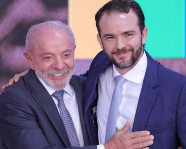Governo anuncia perdão de dívidas e pacote de estímulo para MEIs