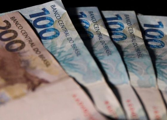 Governo diz que mantém meta fiscal de 2027 mesmo com pacotão eleitoral de Lula
