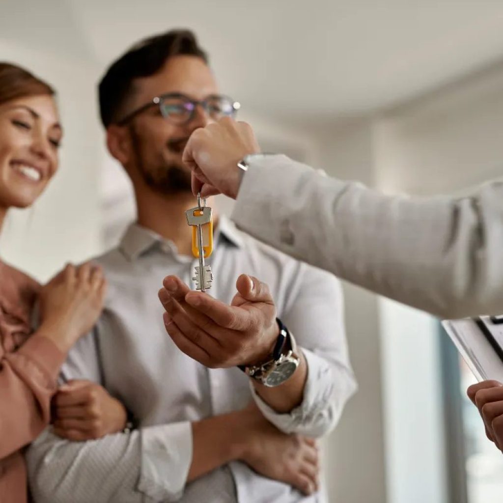 Incorporadora, construtora, imobiliária e banco: entenda quem faz o quê
