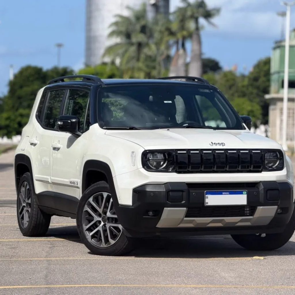 Jeep Renegade Sahara MHEV: como é a convivência diária com o SUV híbrido