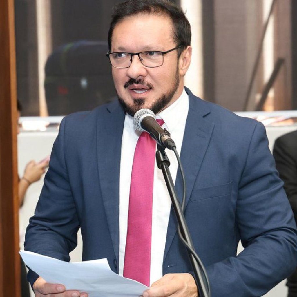 Lei: Norma adéqua legislação e institui o Outubrinho Rosa em Mato Grosso do Sul