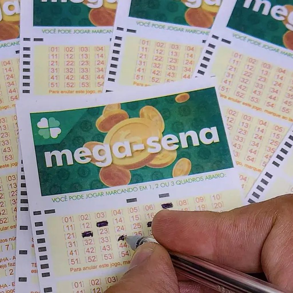 Mega-Sena acumula novamente e prêmio vai a R$ 320 milhões