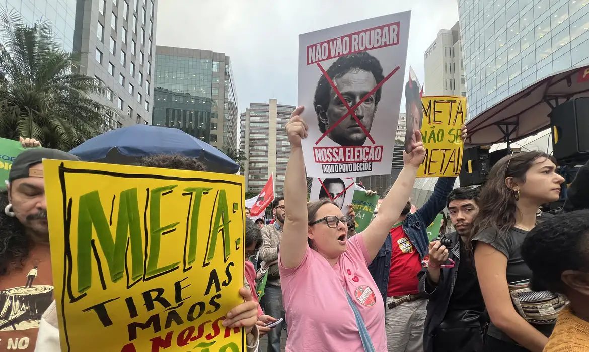 Meta rejeita criar canal exclusivo para socorrer jornalistas sob ataque