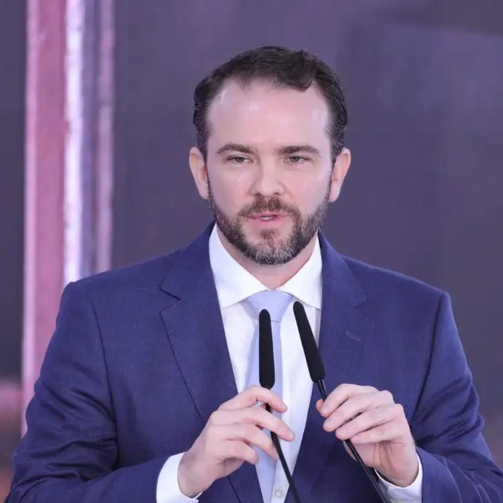 Ministro prevê renegociação de R$ 90 bi em 3ª fase do Desenrola