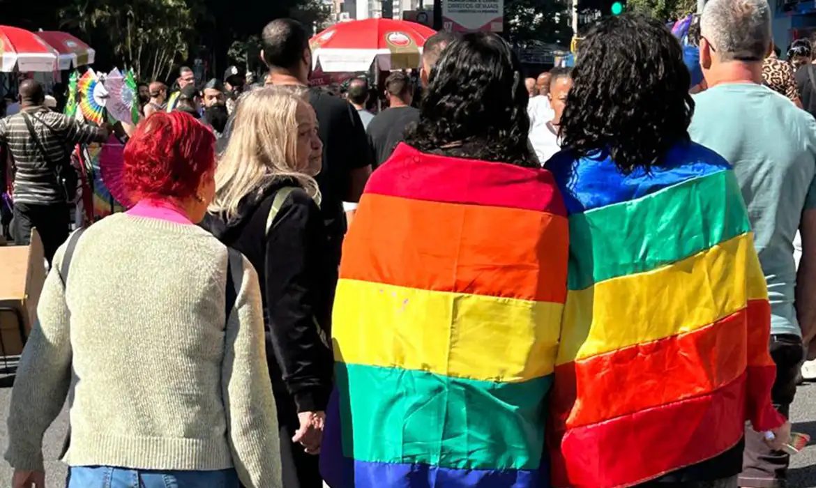 Plataforma identifica 13 mil ataques a candidaturas LGBT+ no Instagram