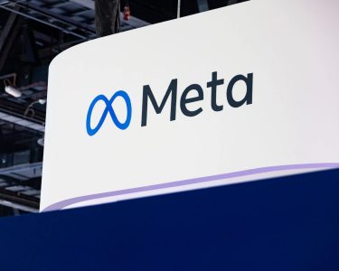 MPT processa Meta em R$ 50 milhões e exige remoção de posts de assédio eleitoral