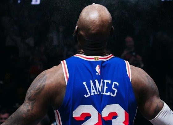 NBA: LeBron James estreia no Philadelphia 76ers e tenta ampliar recordes