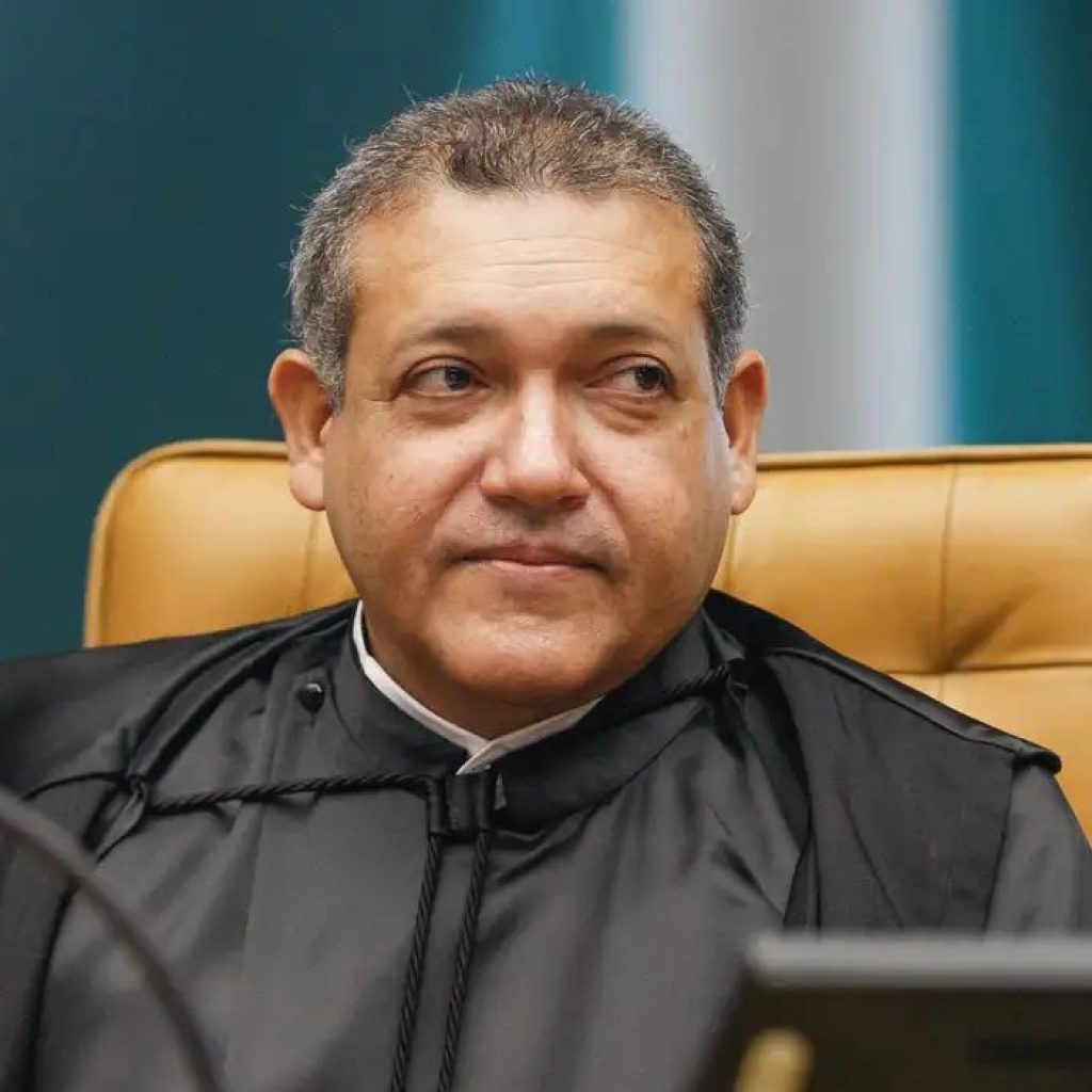 Nunes Marques suspende novos posts e seguidores no Exército do Lula 